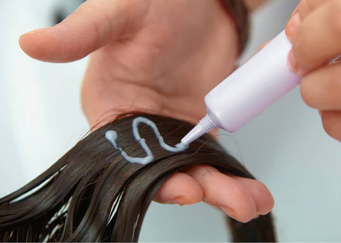 How To Moisturize Ponytail Extensions The Right Way
