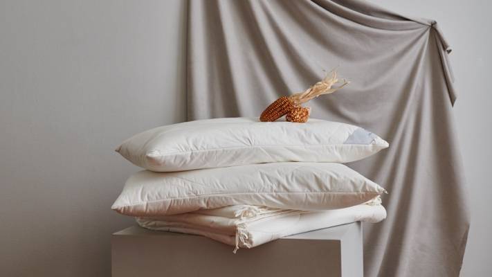 Die perfekte Bettdecke: Füllungen und URBANARA Maße | Überblick im
