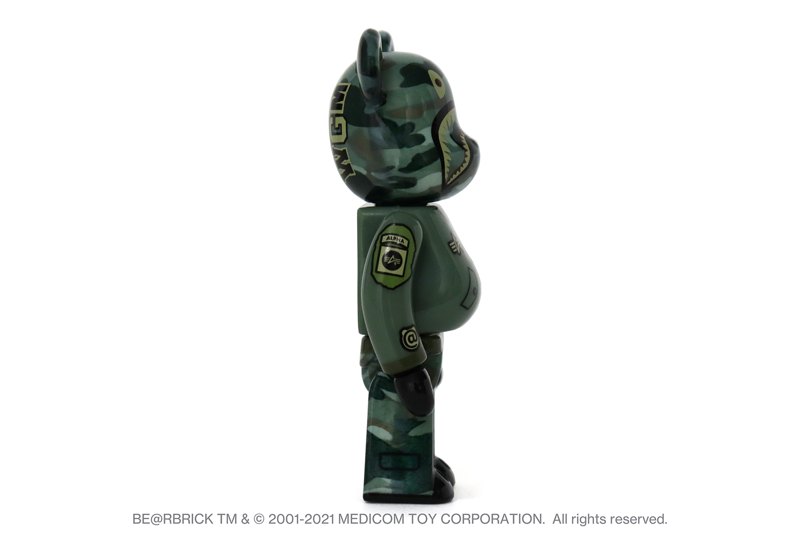 BAPE® x ALPHA INDUSTRIES x BE@RBRICK | bape.com BAPE® x ALPHA INDUSTRIES x BE@RBRICK | bape.com