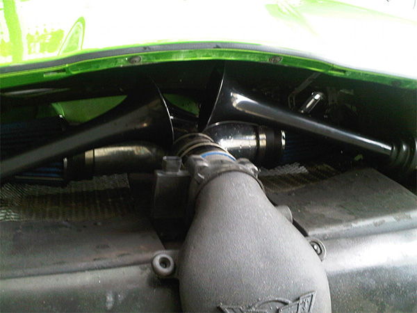 Rajiv's 2008 Chevrolet Corvette Train Horn Install