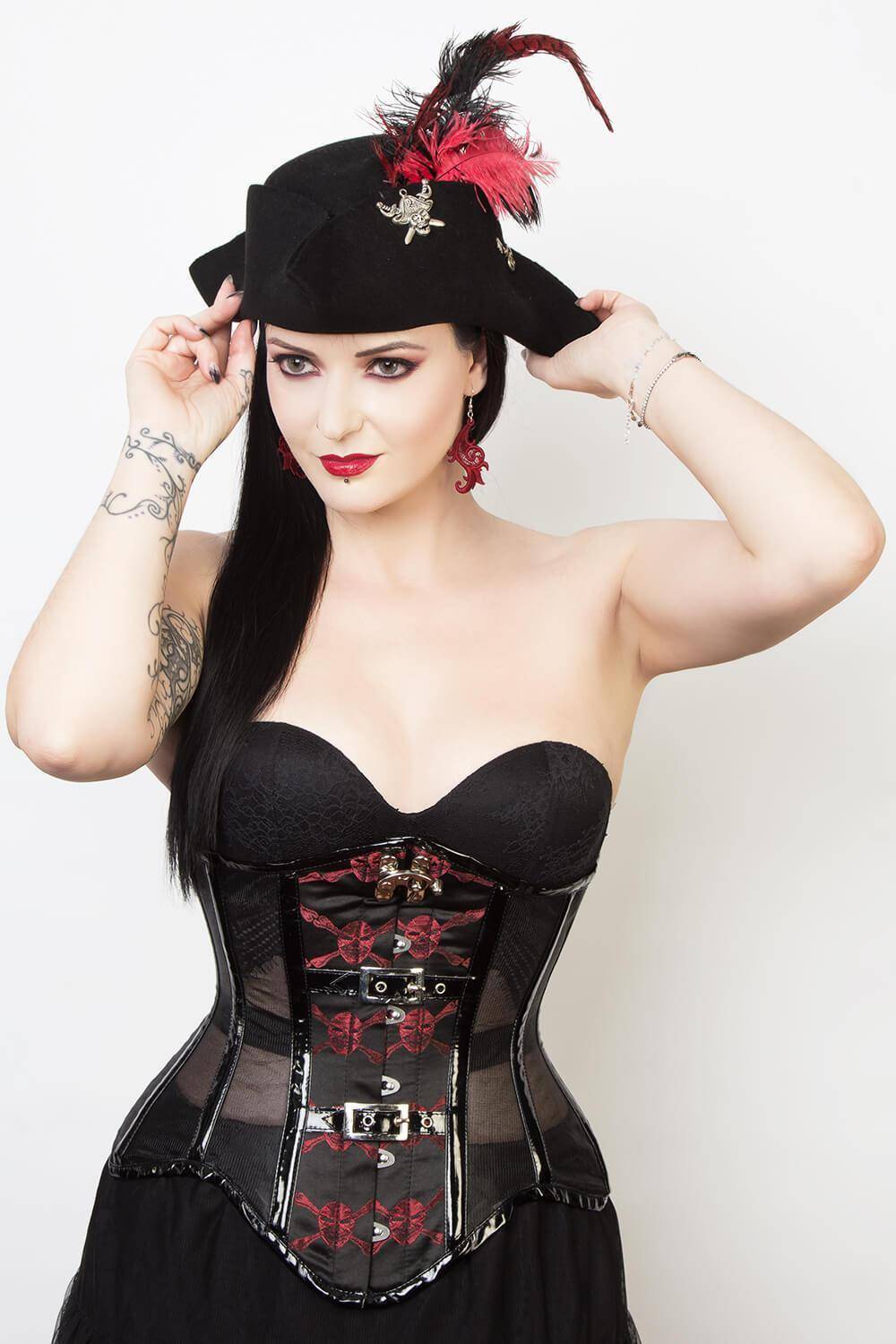 Selecting the Ideal Material, Color, and More for Top Stealth Corsets