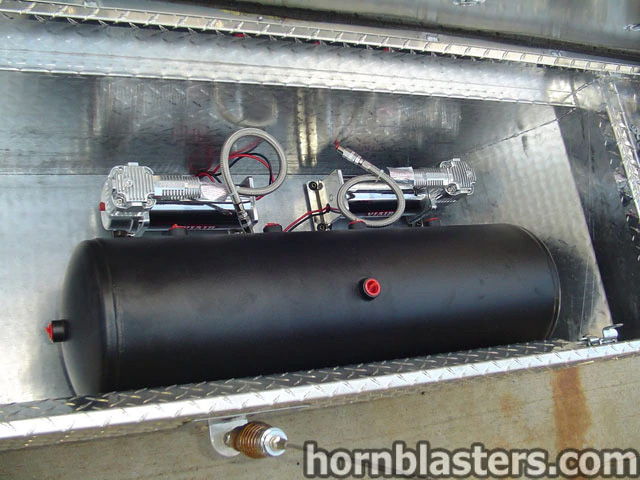 Johnny's 1997 GMC Sierra 1500 Train Horn Install