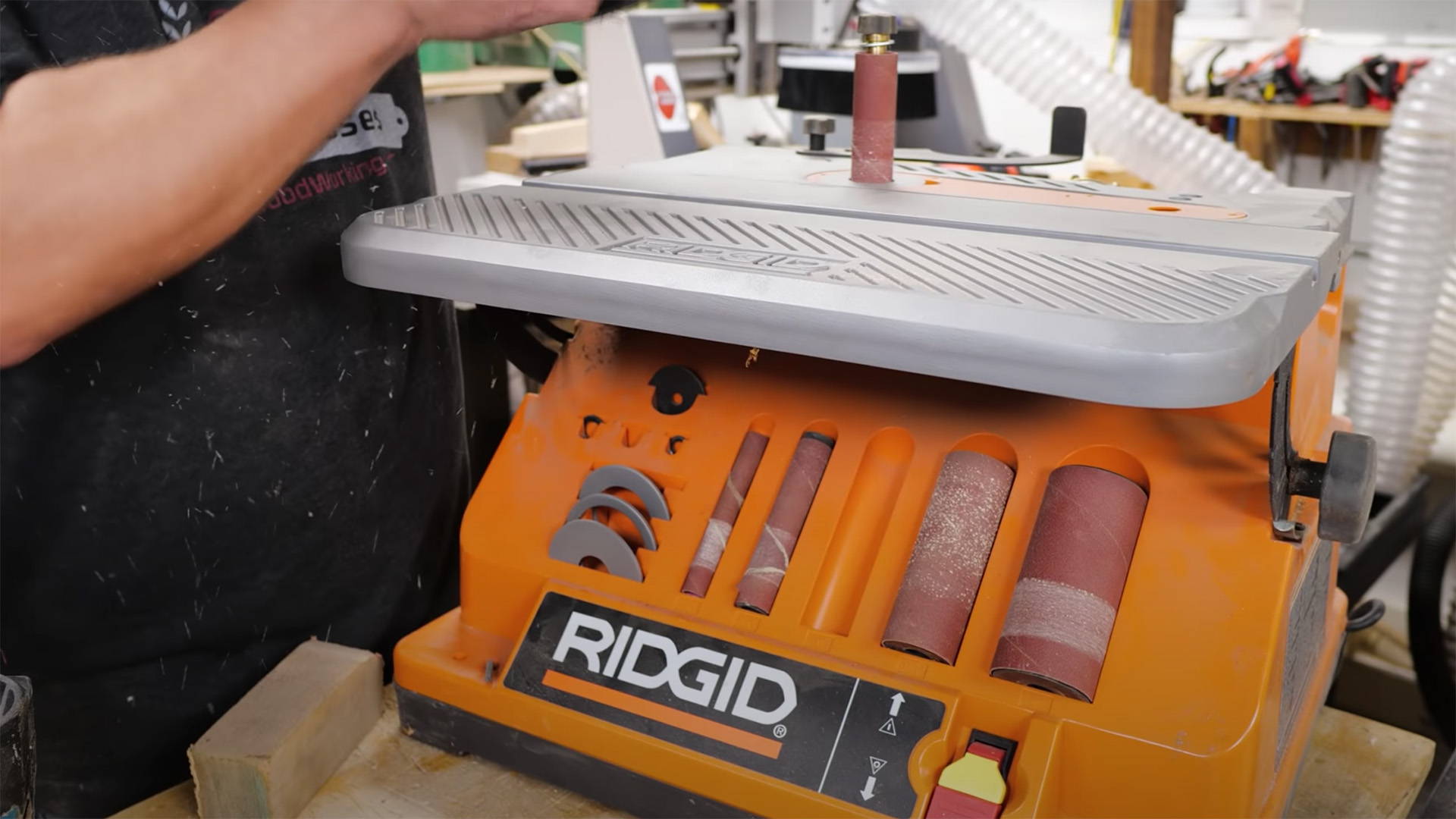 oscillating spindle sander