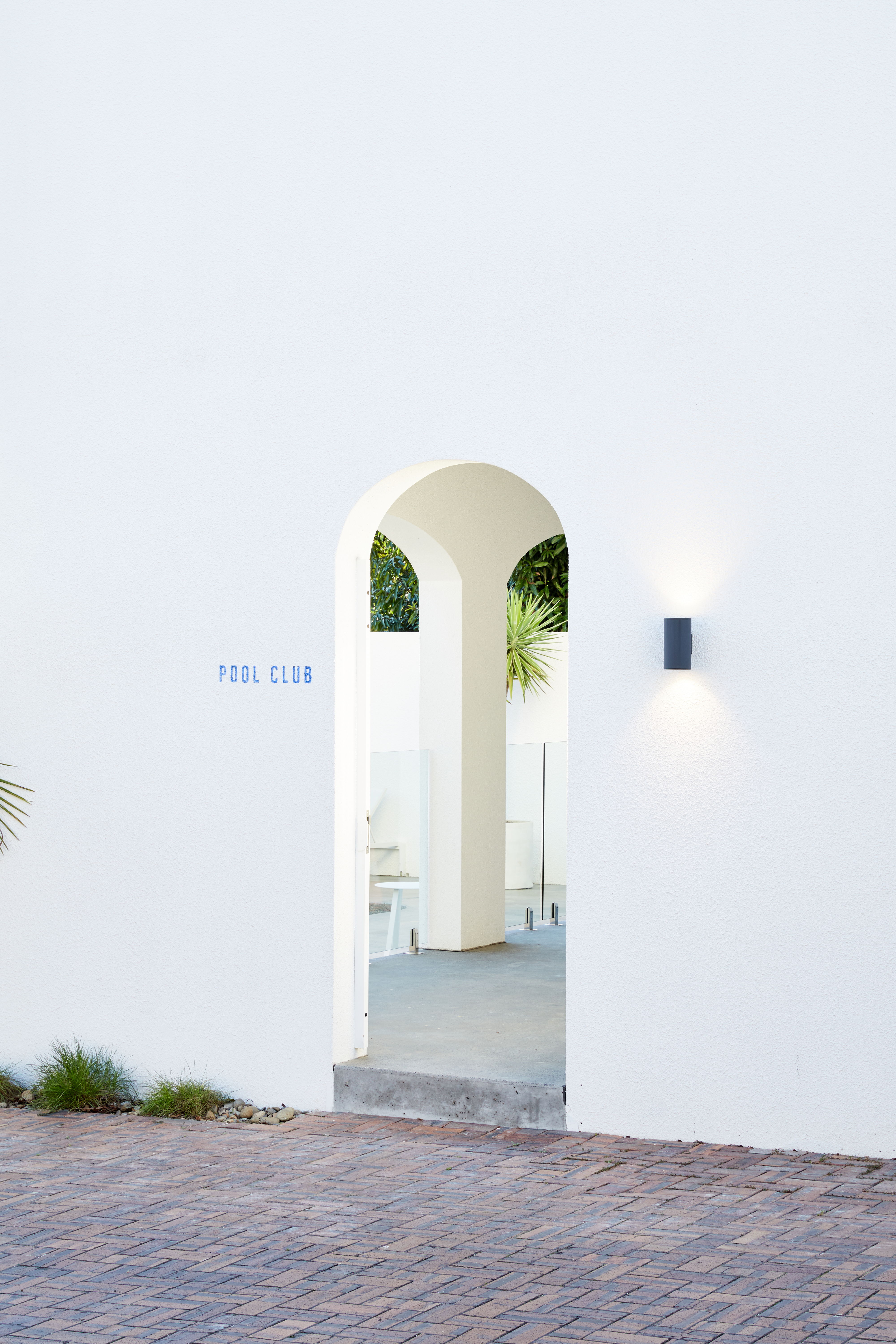 Outdoor Wall Light | Black