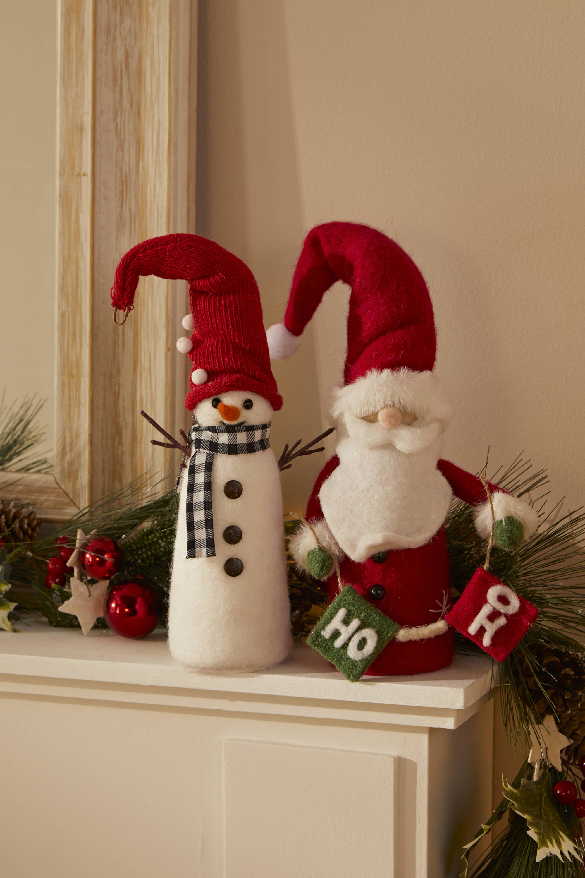 Wool snowman & Santa figures