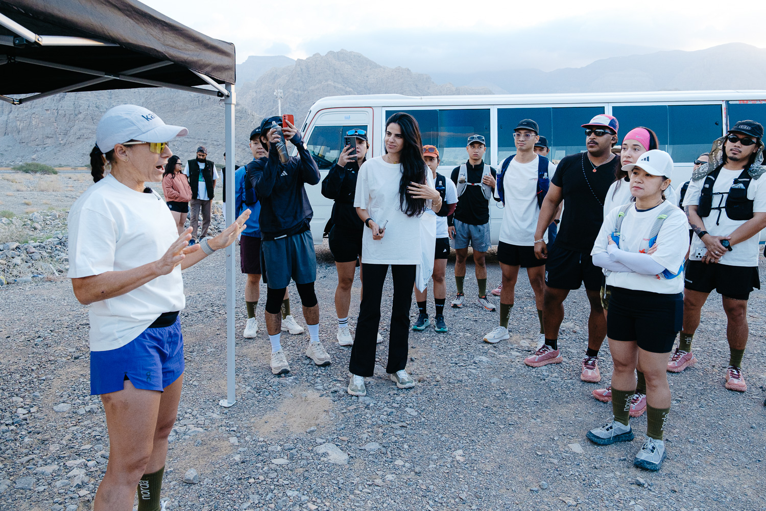 Karis Miriam leading a trail running tips session
