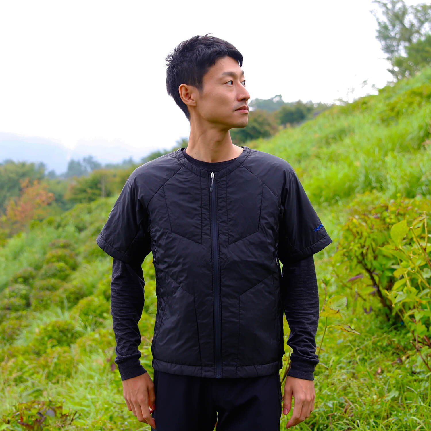 finetrack（ファイントラック ）/ポリゴン2ULハーフスリーブジャケット/ブラック/MENS