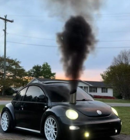 2000 Volkswagen Beetle Turbo Diesel with HornBlasters Outlaw Train Horn installed