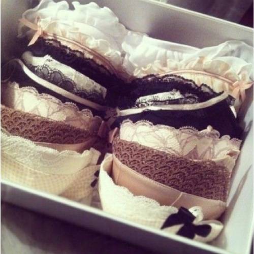 How to Store Bras  Hourglass Lingerie