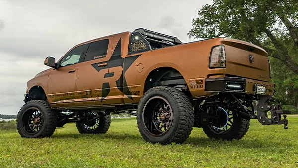 Conductor's Special 244K component layout on Tony's 2016 Dodge Ram 3500 photo 2