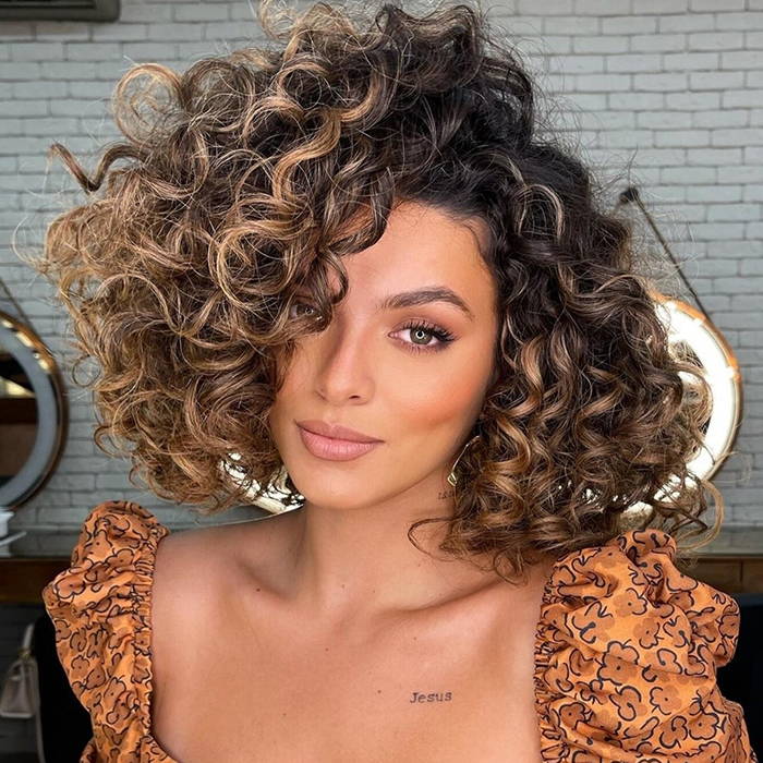 Curly Balayage Ombre Hair Color Ideas