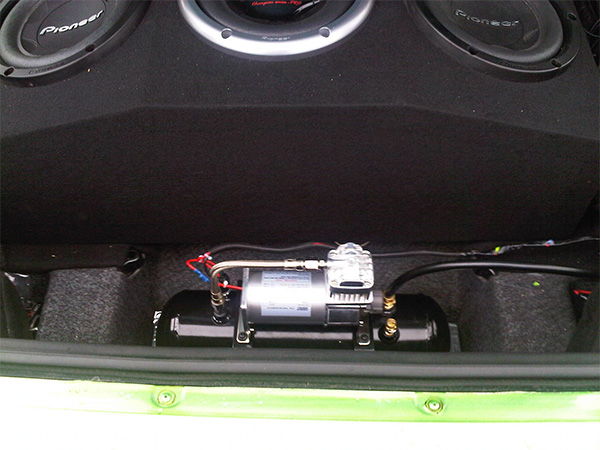 Rajiv's 2008 Chevrolet Corvette Train Horn Install