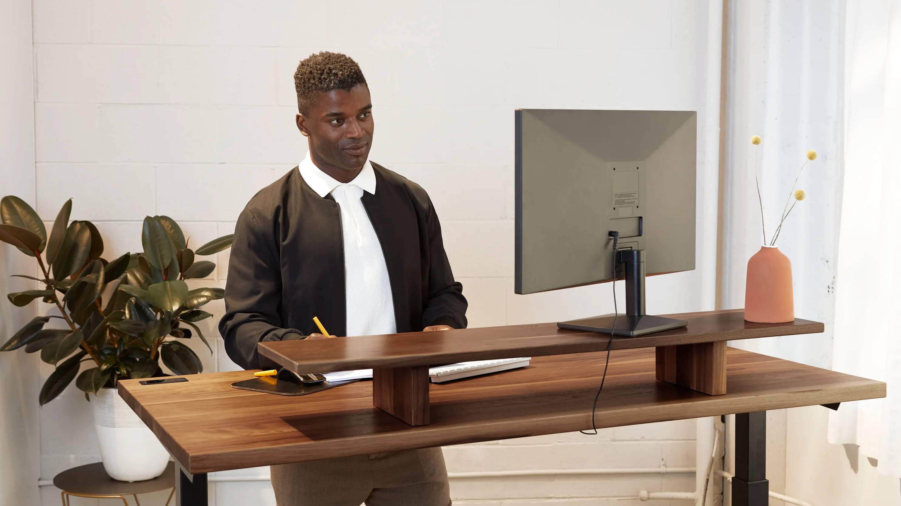 How To Use A Standing Desk Correctly Full Tutorial Ergonofis