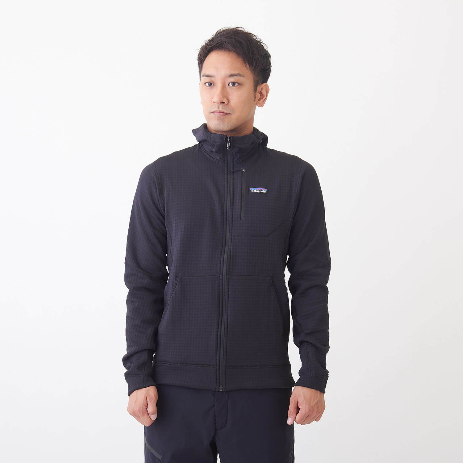 patagonia（パタゴニア）/R1フルジップフーディ/ブラック/MENS