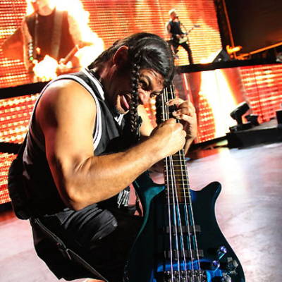 Robert Trujillo of Metallica recycled guitar string bracelets and jewelry