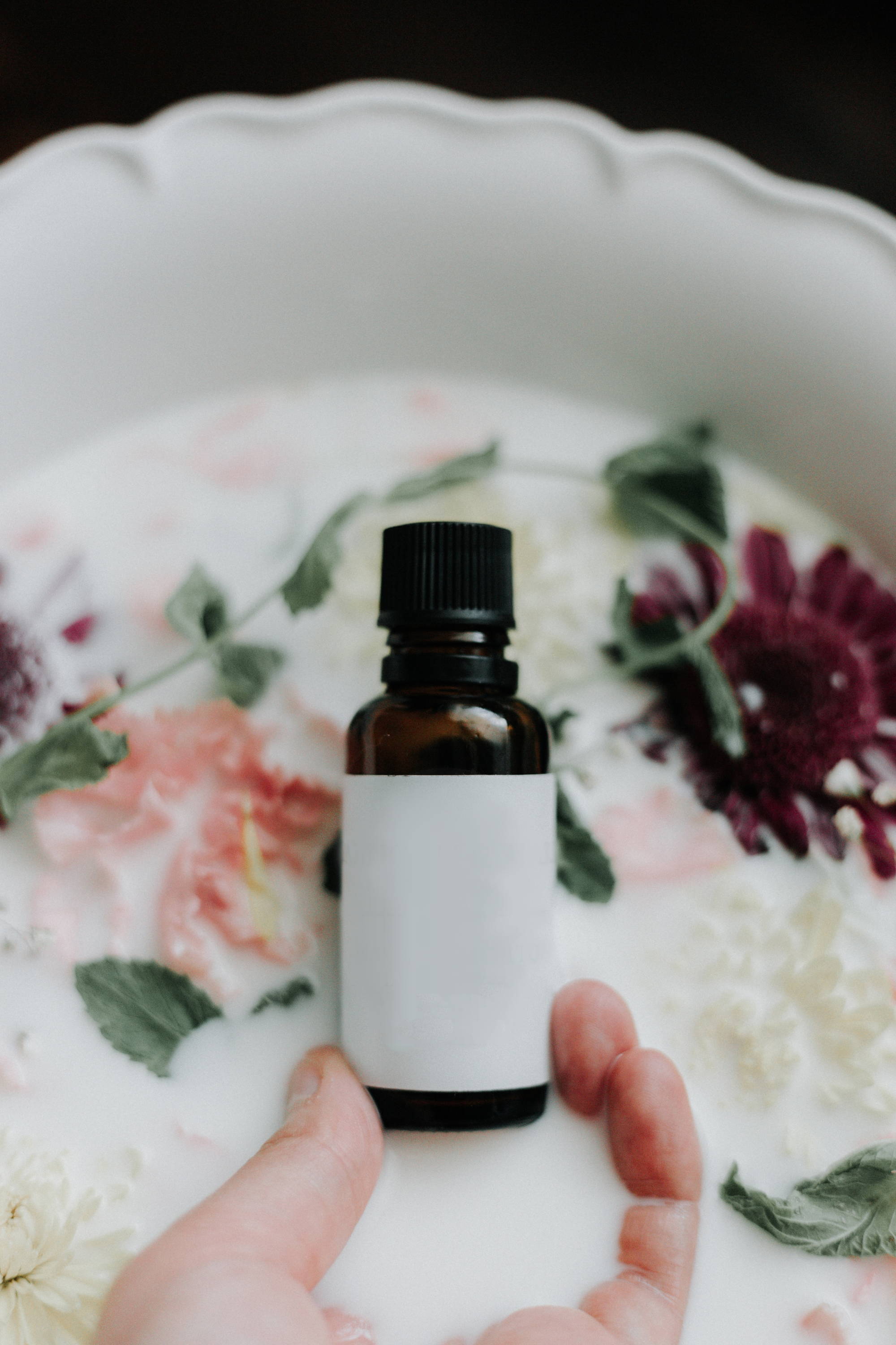 Essential Oils to Give you Courage l The Community Hub l Mukha Yoga