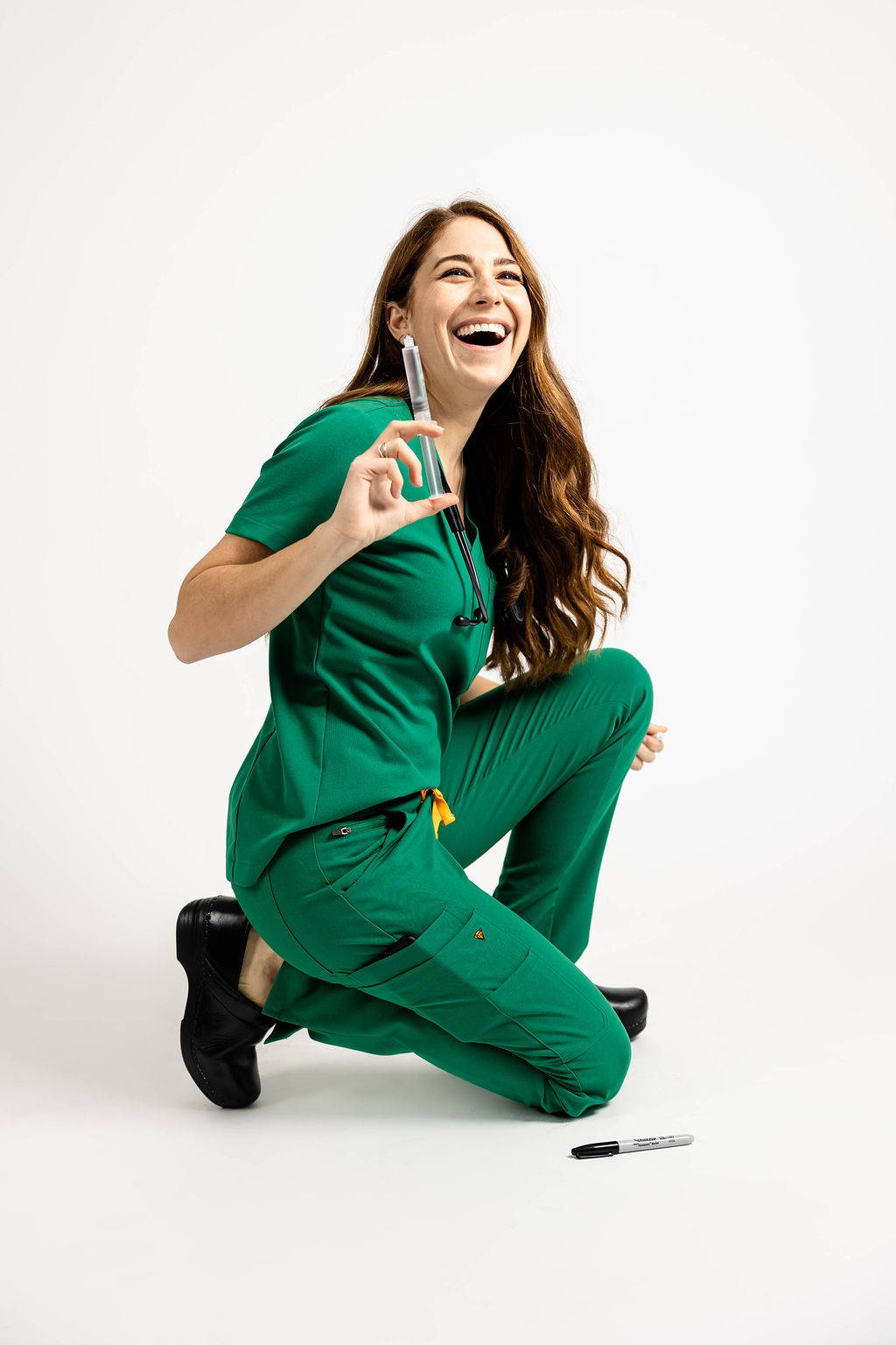Bodie - relaxed fit medical scrub pants for nurses in hunter green.