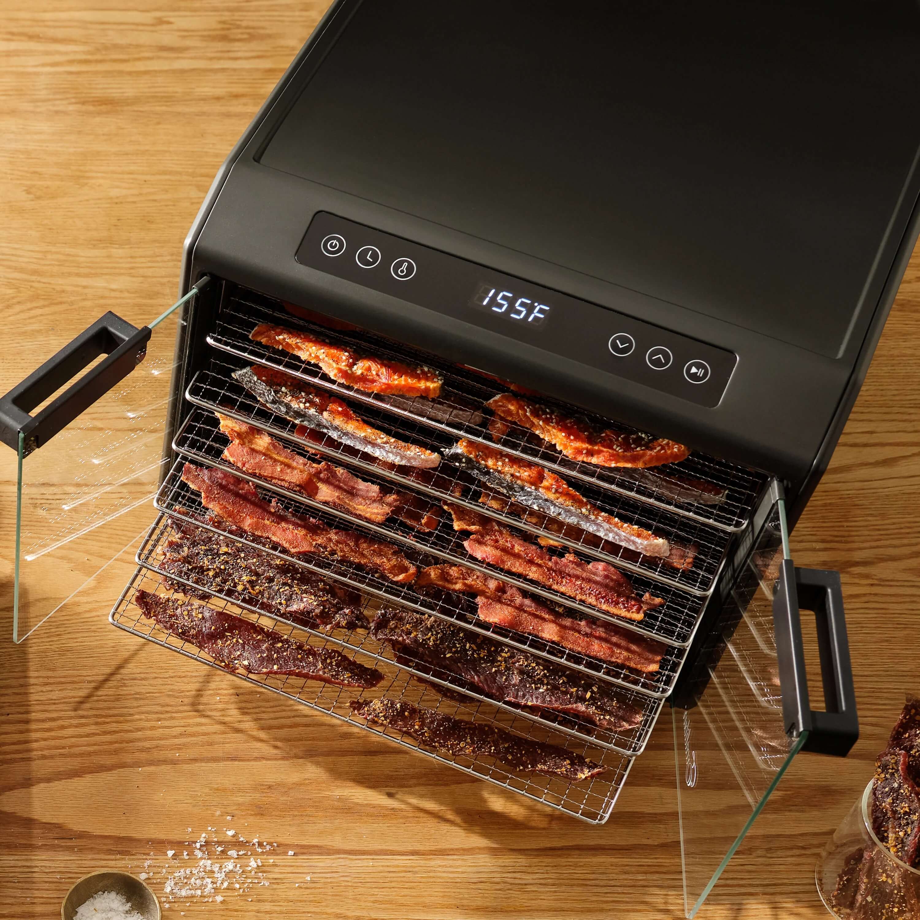 Excalibur DH06SC with meat on trays.