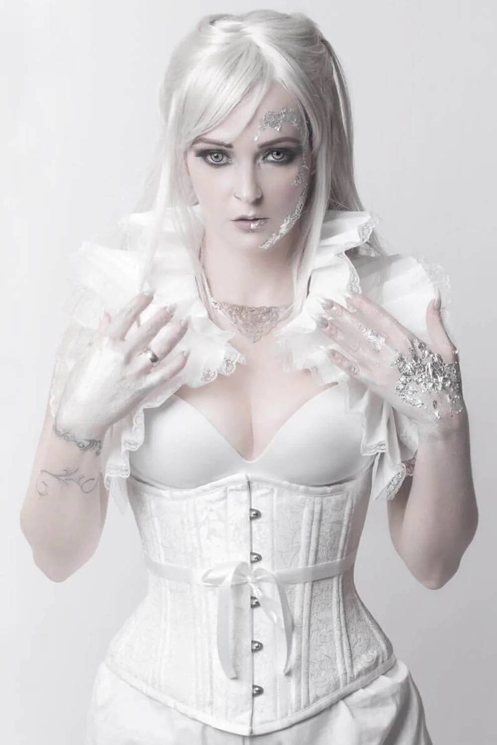 Any suggestions for good starter waist training corsets? : r/corsets