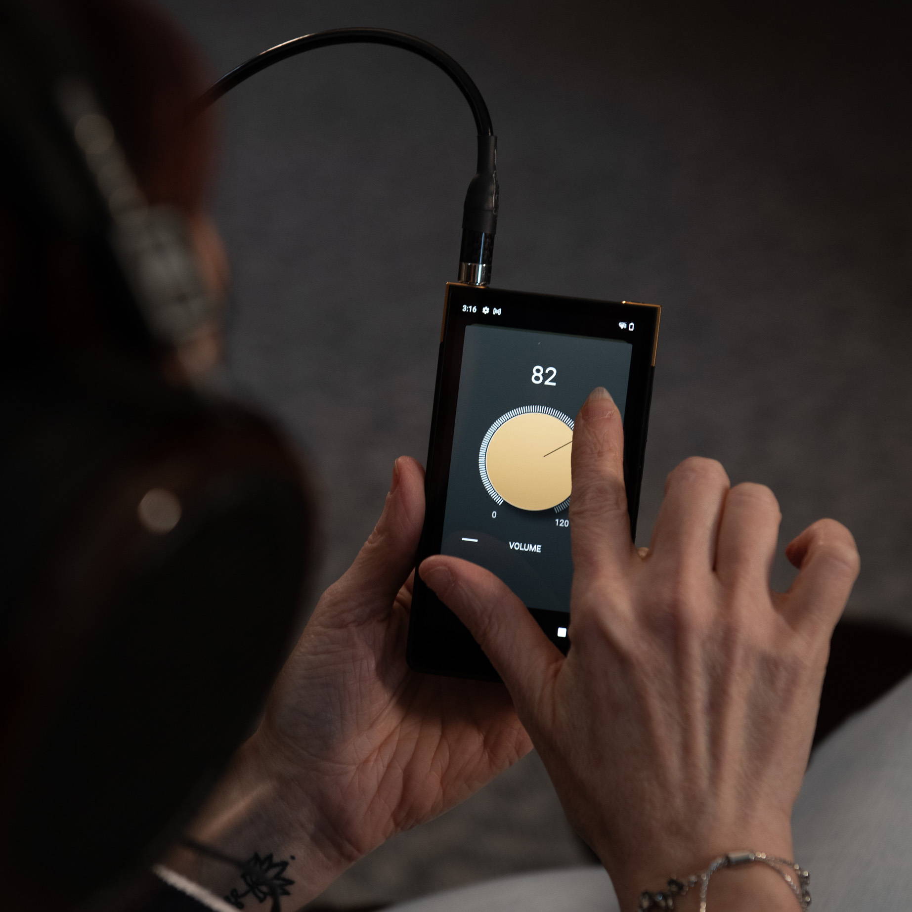 Sony NW-ZX707 Walkman Music Player Review - Moon Audio