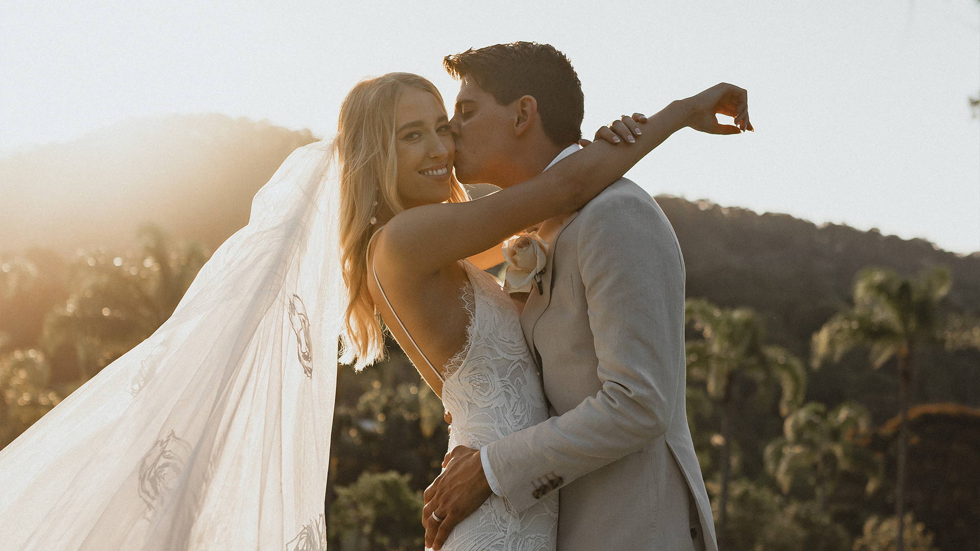 Grace Loves Lace bride wearing the Fleur veil