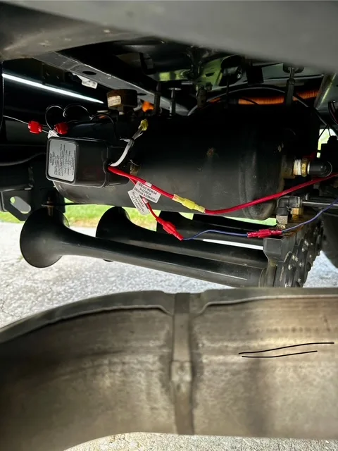 Maurice's 2025 Ford F150 onboard air and train horn installation gallery photo 7