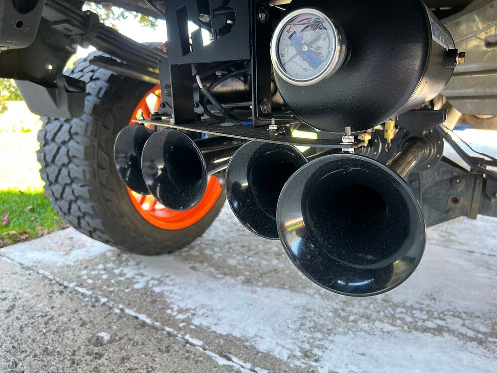 Joe's 2022 Chevy Silverado 2500HD Train Horn Install
