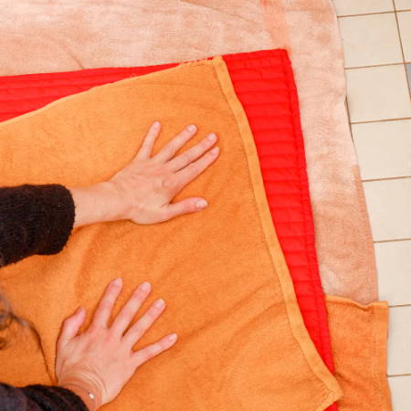 Dry a Quilt with Towels