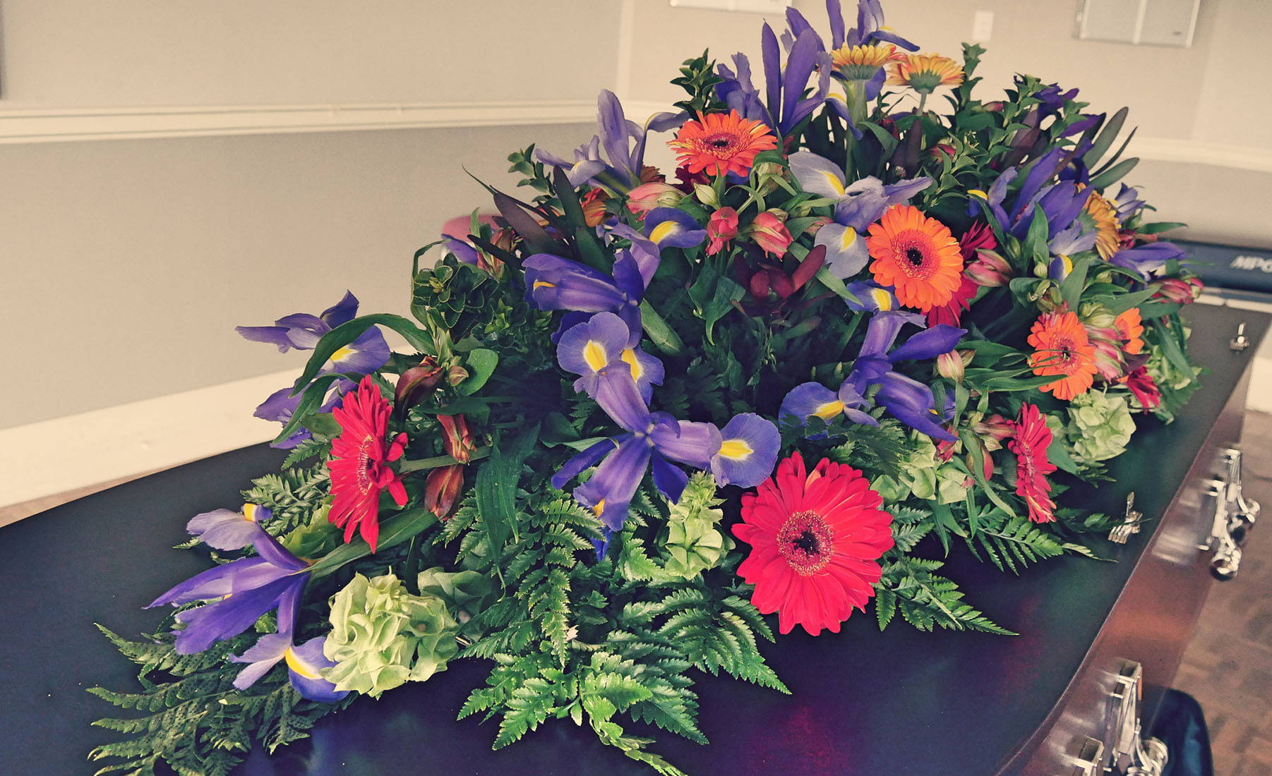 11 Inspiring Funeral Flower Arrangements