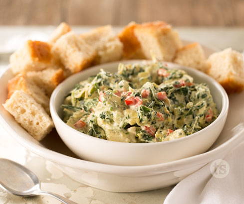 cheesy artichoke & spinach warm dip