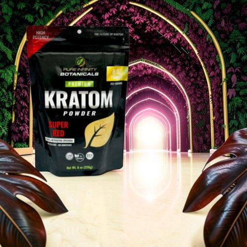 Kratom powder package in a decorative, archway background with tropical leaves.
