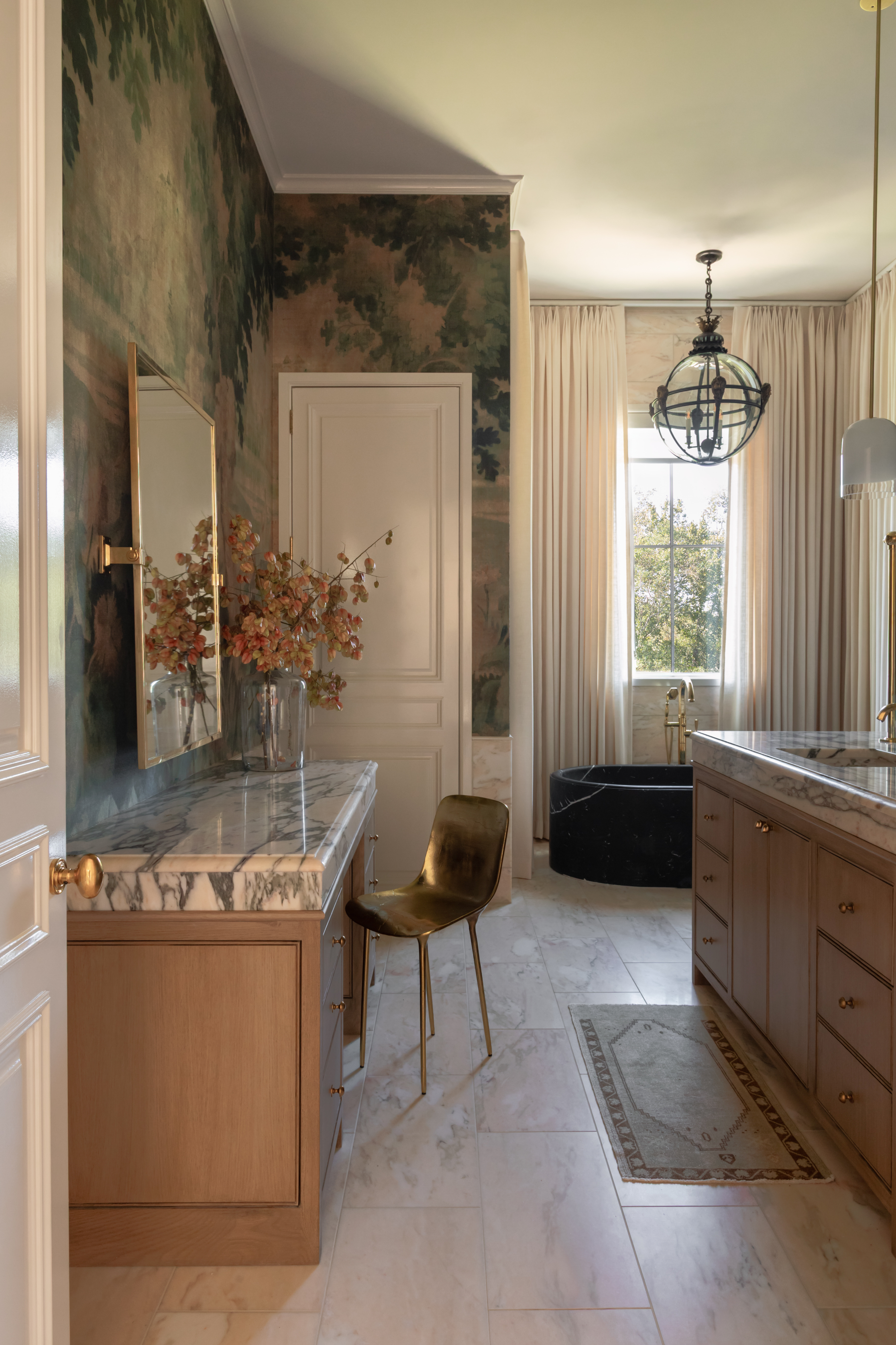 Create a Luxury Spa Bathroom at Home_Helene Dellocono