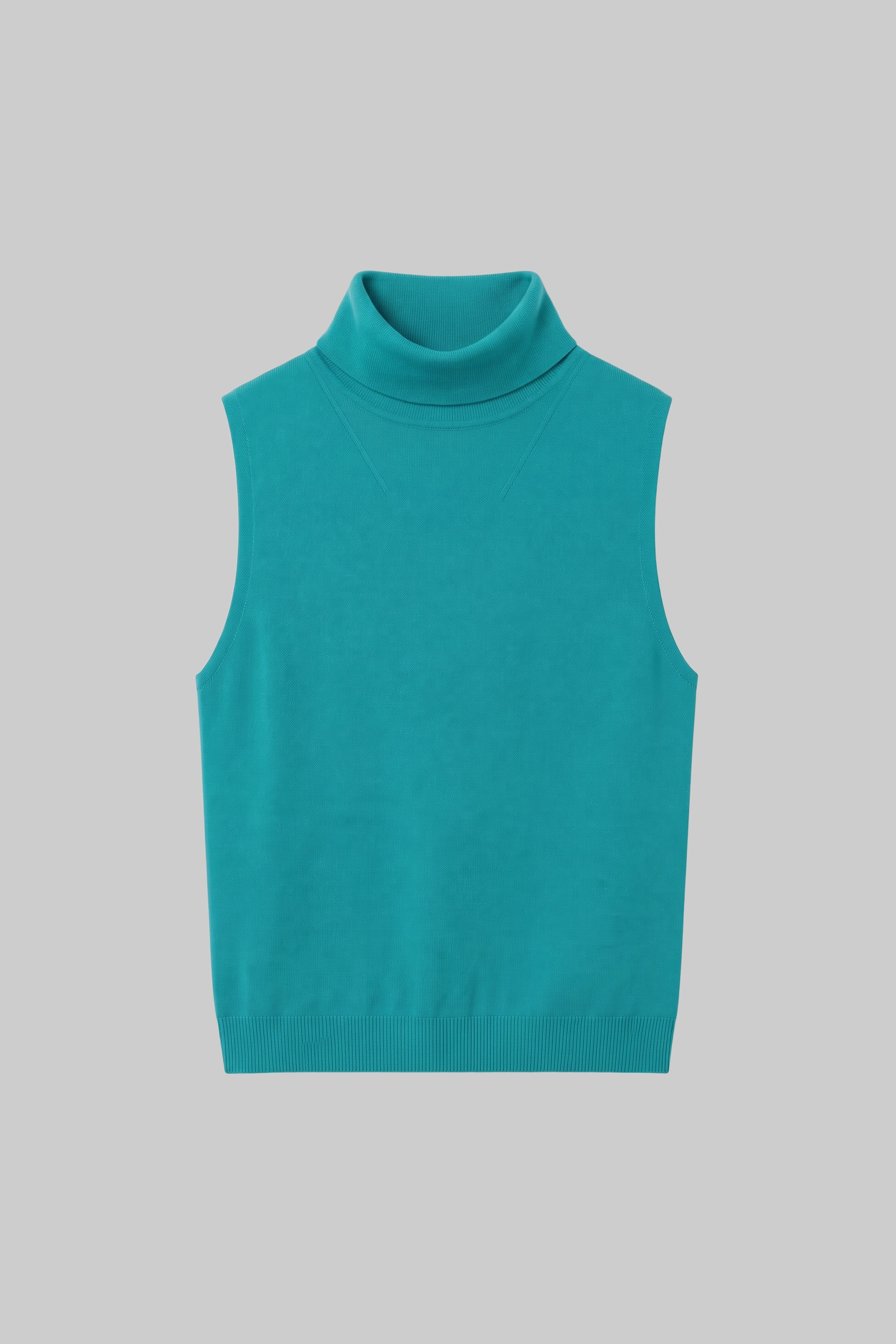 sleeveless turtleneck flat