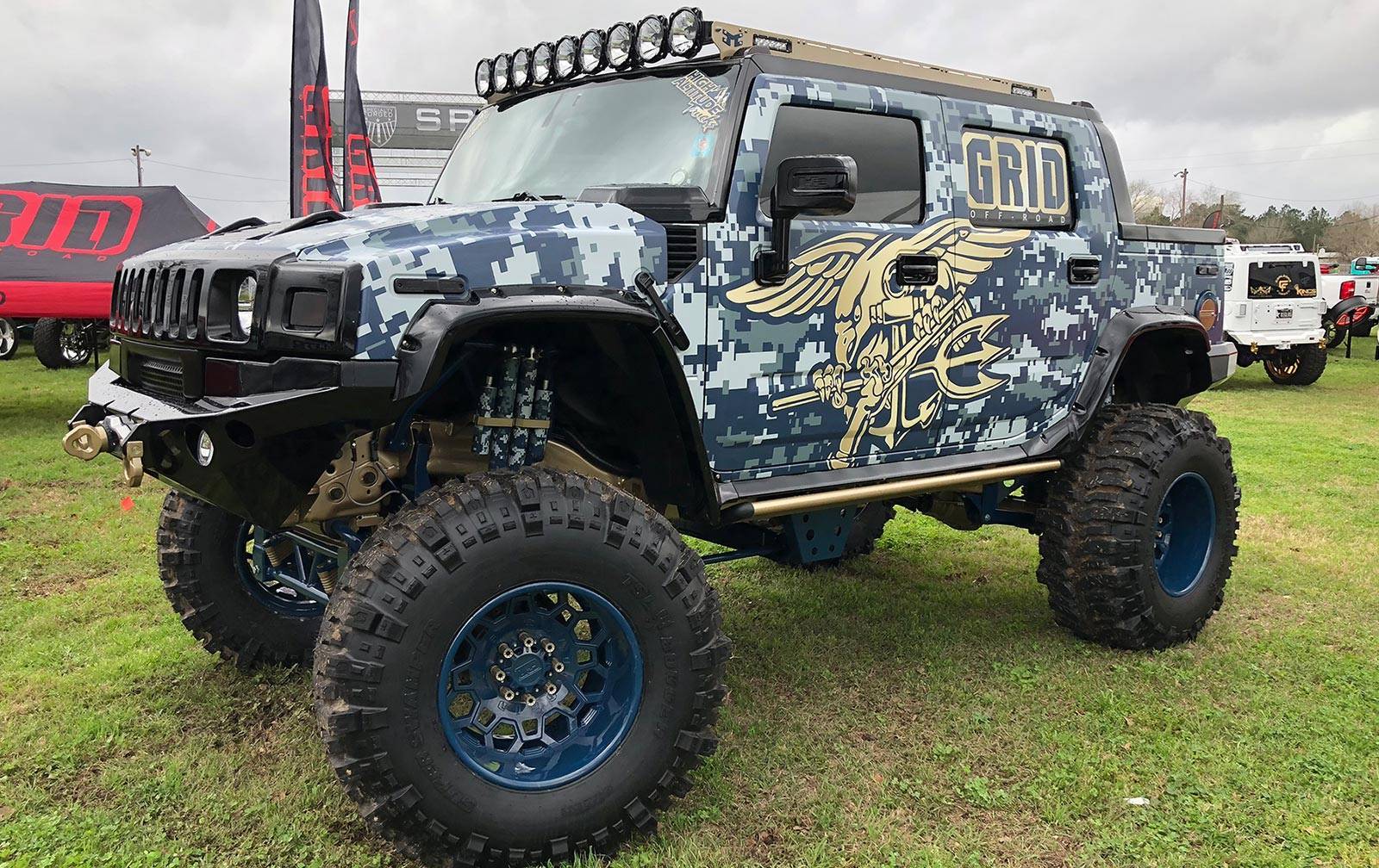 ディストーション10TON HUMMER High Altitude's 2008 Hummer H2 SUT Train Horn Install with