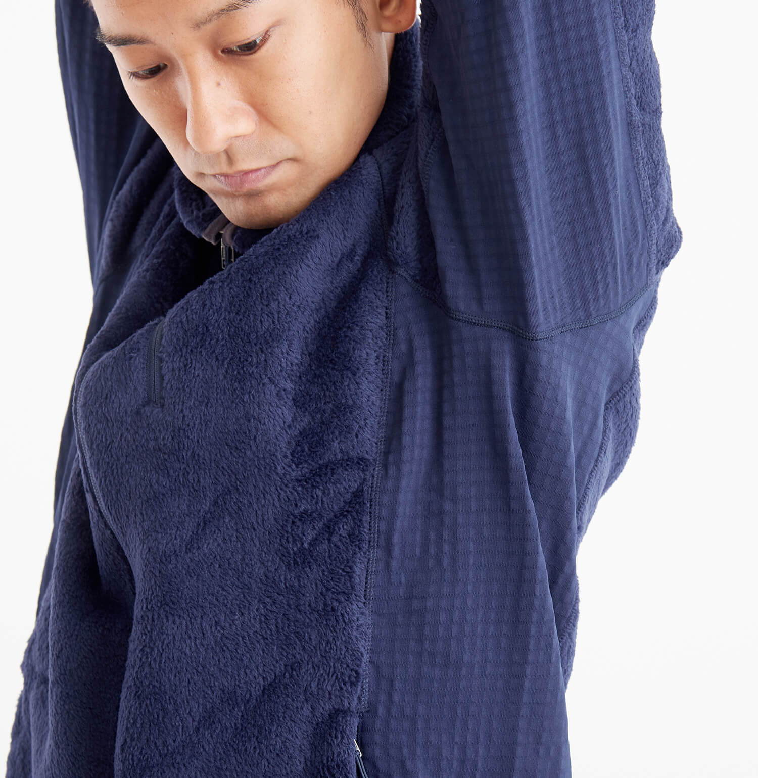 patagonia（パタゴニア）/R2ジャケット/ネイビー/MENS