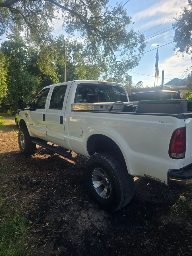2002 Ford F350 with Shocker S6 544K Nightmare Edition Train Horn Kit installed