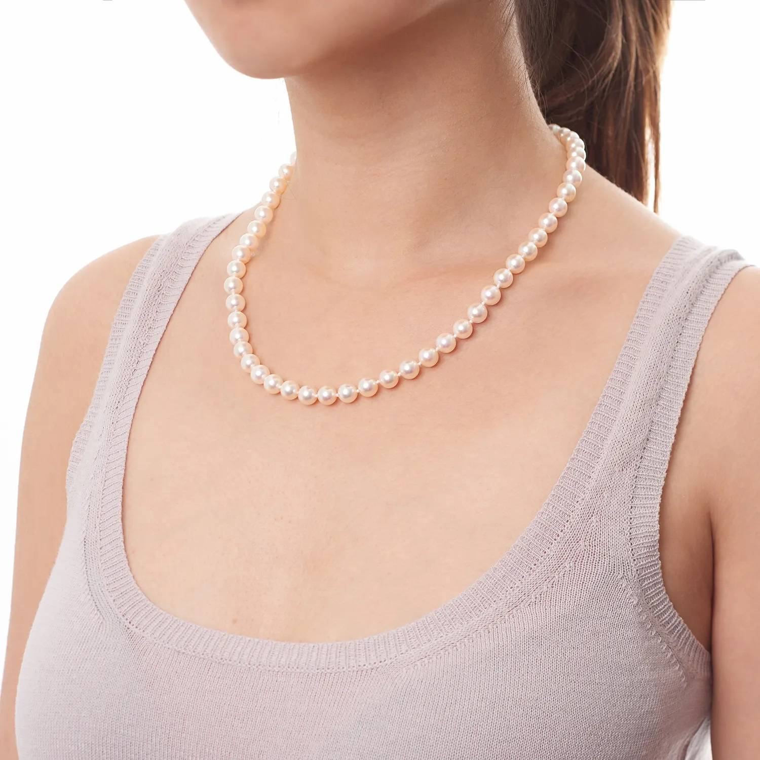 Model wearing a 7.0-7.5mm White Pearl Necklace