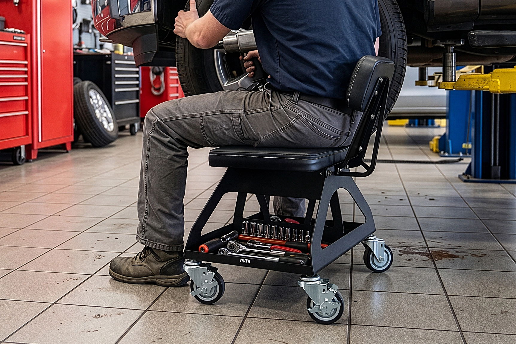 RYFA LO SHOP STOOL WITH BACKREST