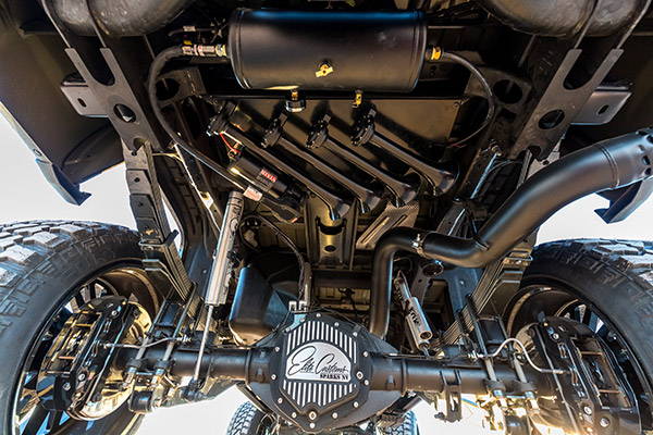 2015 Chevrolet Silverado 2500HD - Conductor's Special 544K Train Horn Kit Install - Horn View