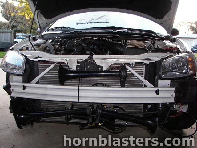 Nate's 2005 Dodge Stratus Train Horn Install
