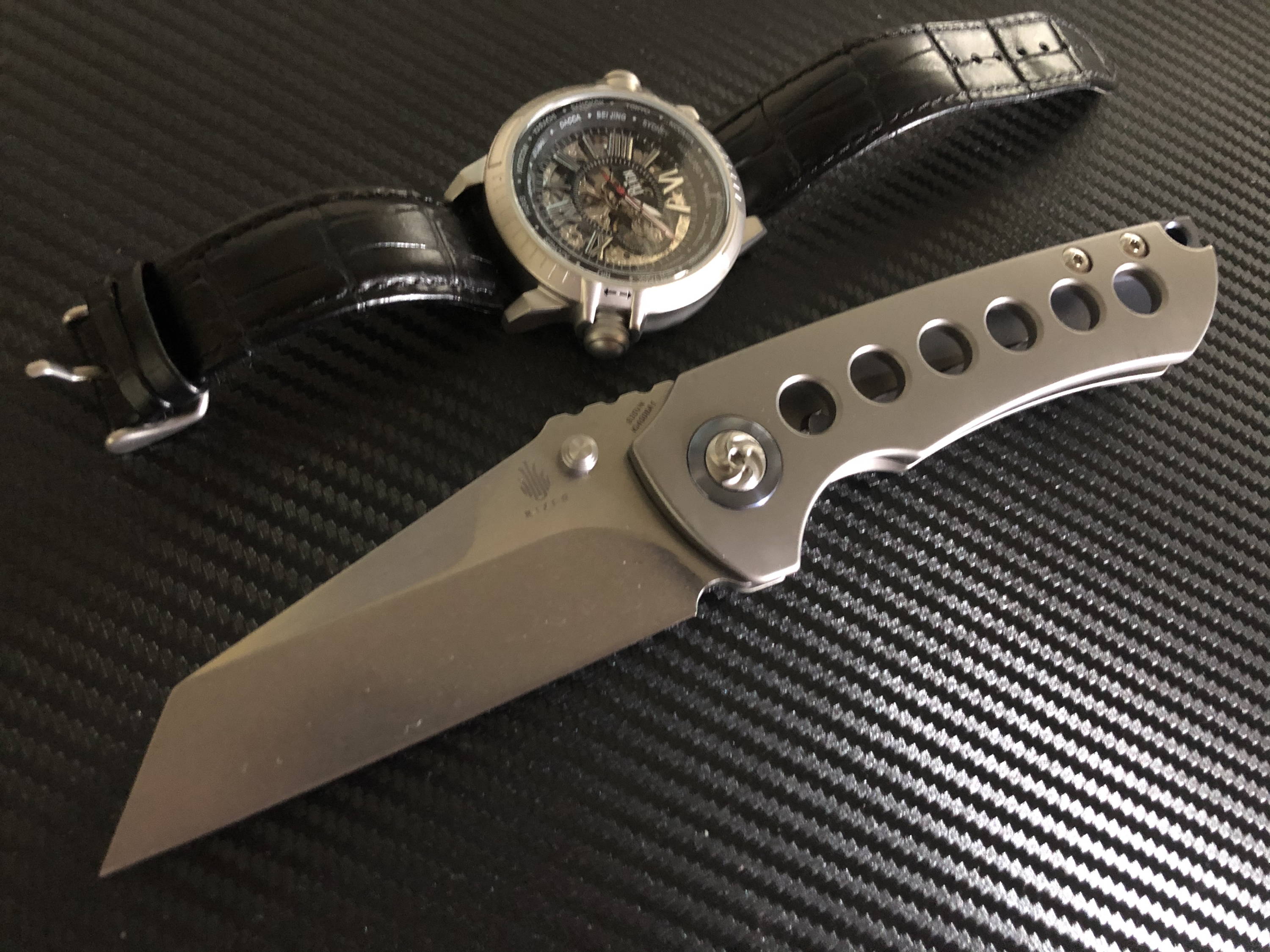 Knife & Watch Subscription - Monthly Knife Club