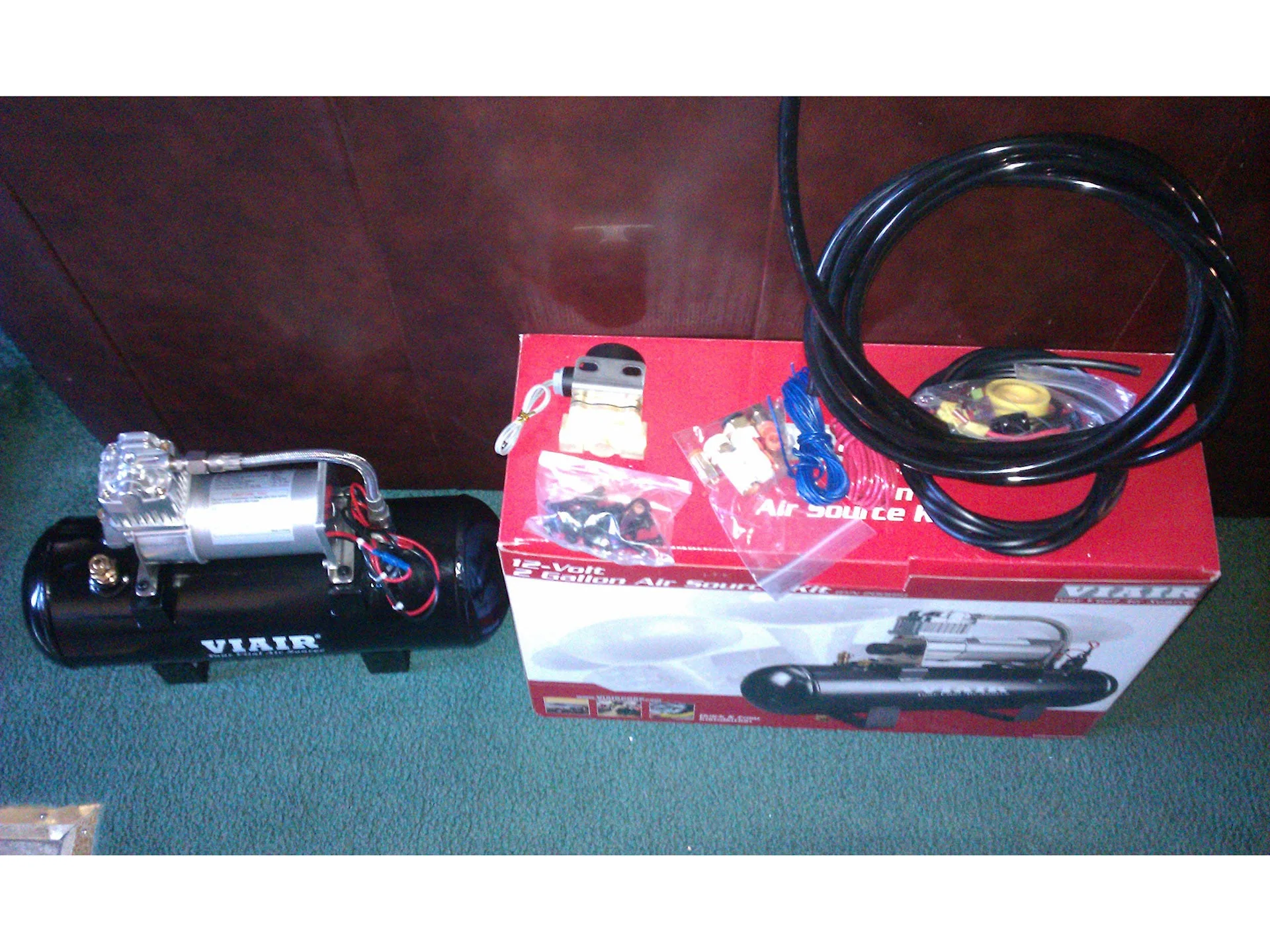 Air tank or compressor placement in Don's 2007 Dodge Caliber photo 5