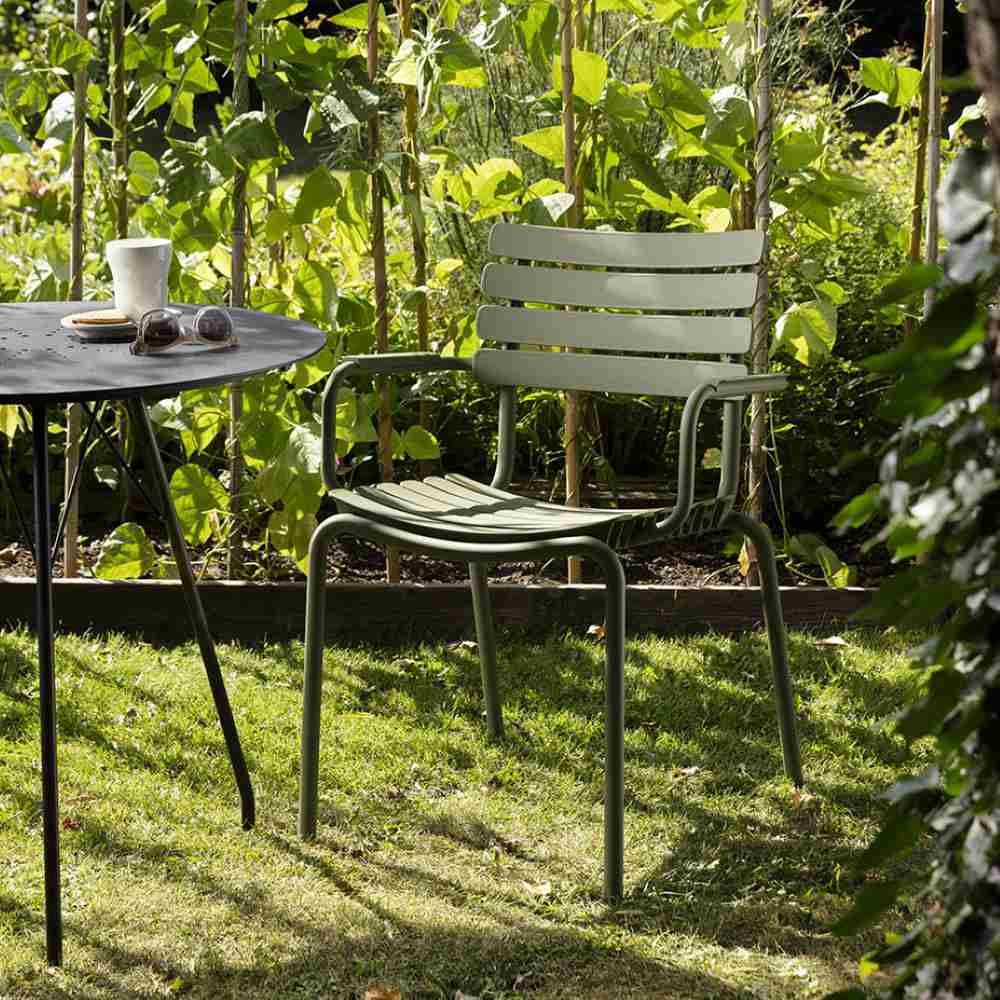 ReCLIPS Outdoor Dining CHair