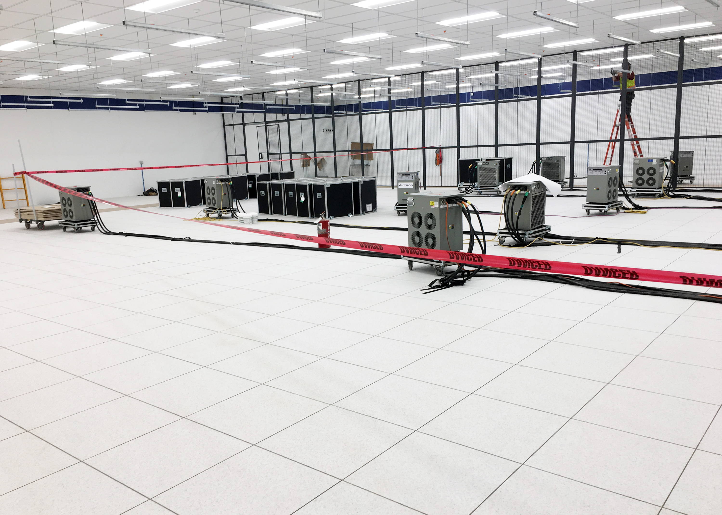 Tate Access Floor installations in Data Centers provide underfloor service distribution space, which keeps the room’s interior clean and neat for proper air migration through equipment.