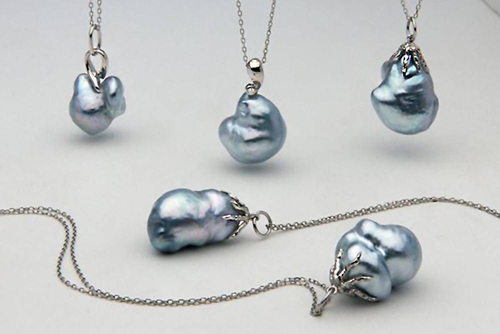 Pearl Colors: Blue South Sea Pearls