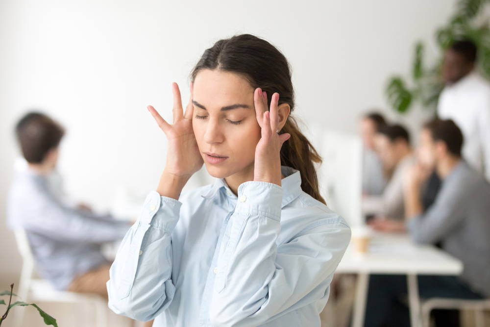 headache-with-leaky-gut