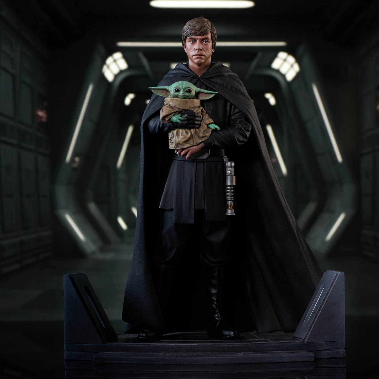 Star Wars: The Mandalorian™ - Luke Skywalker™ and Grogu™ Premier Collection Statue