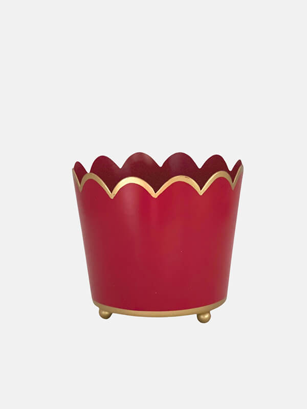A product image of the Tooka Small scallop planter in red.