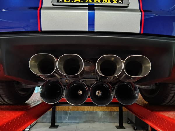 Shocker XL train horns tucked into the Corvette underbody