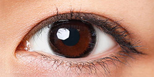 ブラックの装用写真,DIA14.0mm,着色直径12.8mm,BC8.6mm|eyemake 1month(アイメイクマンスリー) コンタクトレンズ